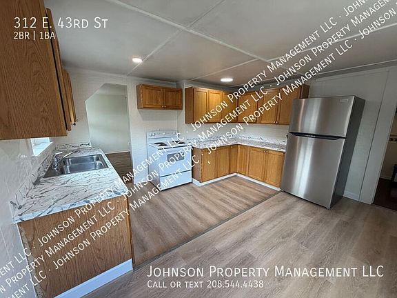 4th image of 312 E 43rd St
