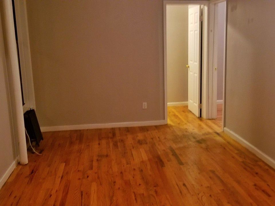 2nd image of 1571 Lexington Ave APT 19