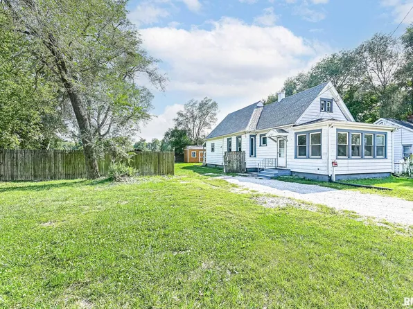 3210 W Augustana St, Peoria, IL 61605