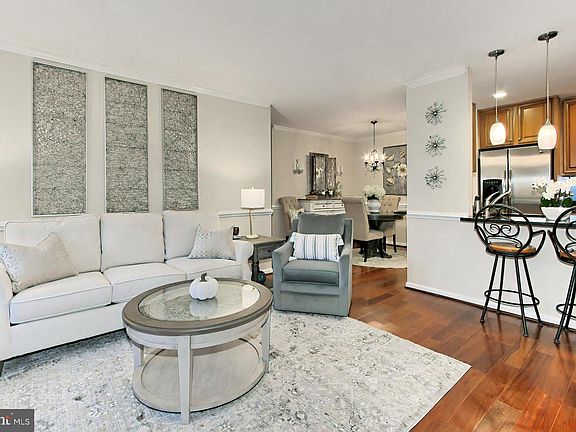 4th image of 4505 Sahalee Ct APT E