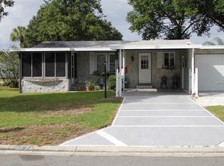 1728 Magnolia Ave, Lady Lake, FL 32159