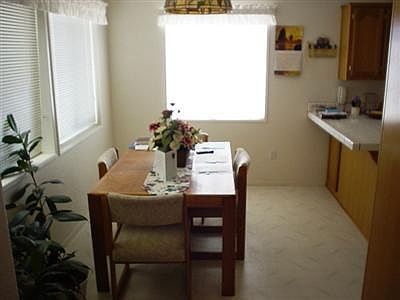 5th image of 15810 N Sandy St #B