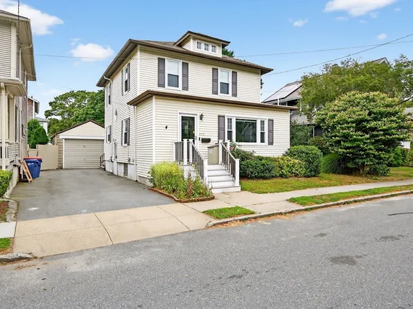 230 Green St, Fairhaven, MA 02719