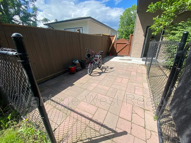 315B Hardie Rd — Photo 12