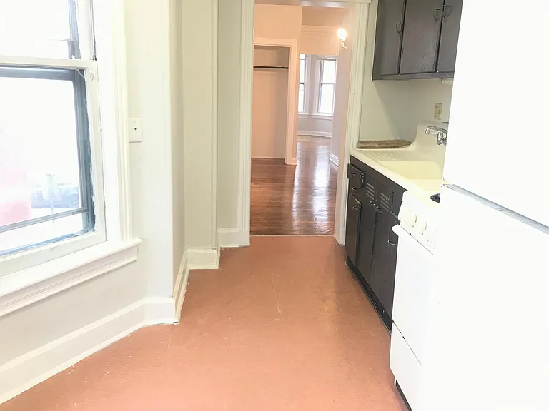 25 S Locust St #2 — Photo 24