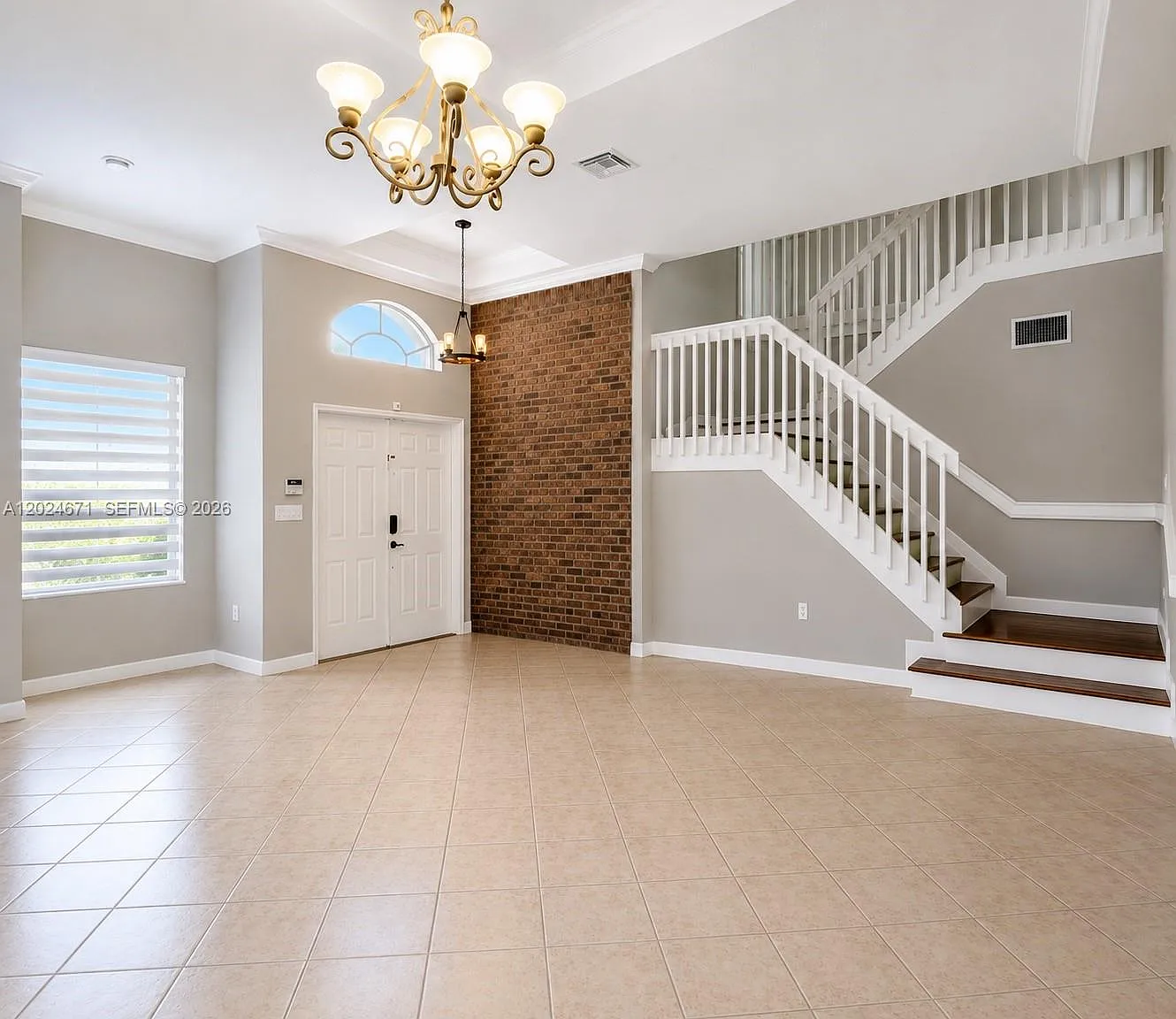 Floridian Bay Estates — Photo 2