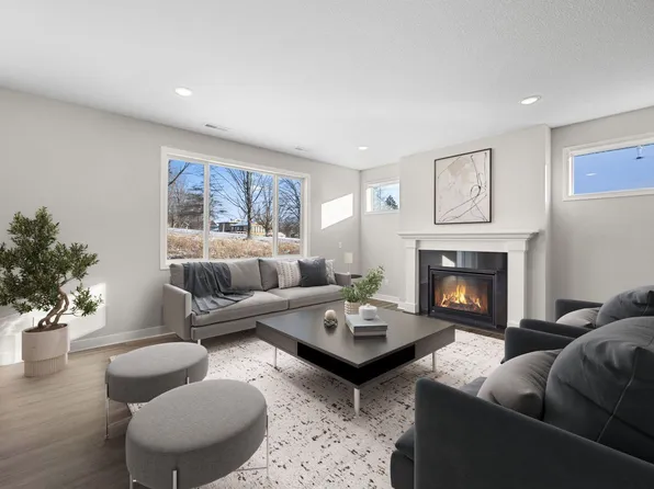 1117 Compton Ave, River Falls, WI 54022