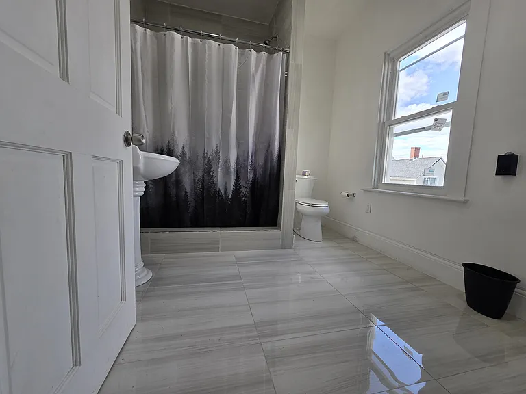 56 Pinckney St #4 — Photo 5