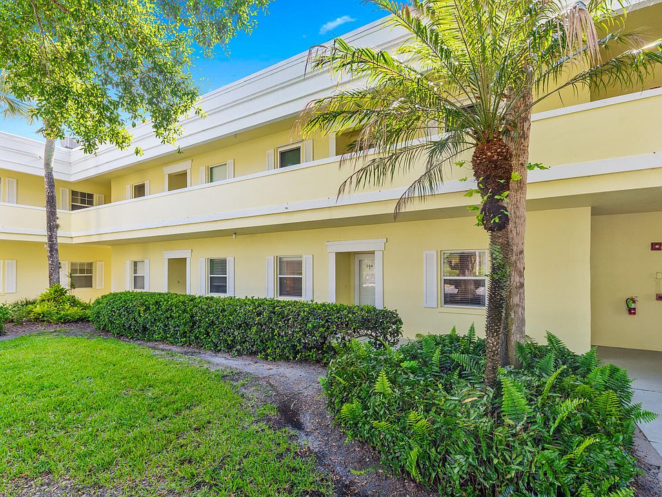 1st image of 1600 SE Saint Lucie Boulevard #304