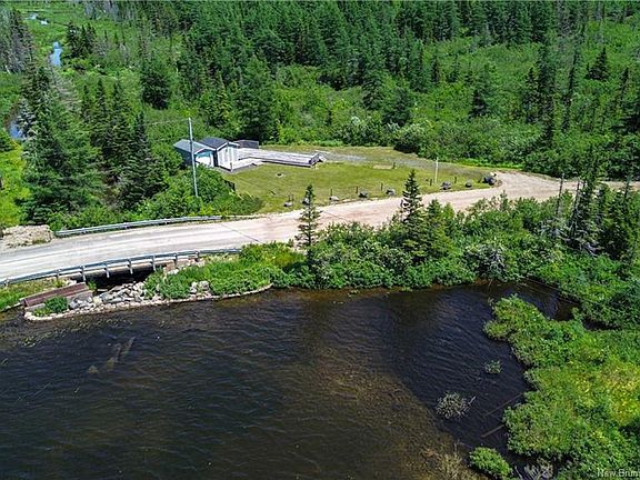4th image of 241 Mechanic Lake Rd