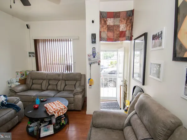 2105 E Federal St, Baltimore, MD 21213