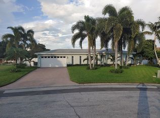 1498 48th Ave NE, Saint Petersburg, FL 33703