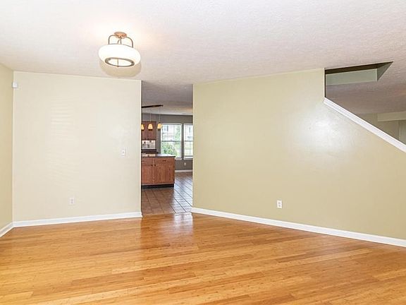 5th image of 6512 Abby Ln