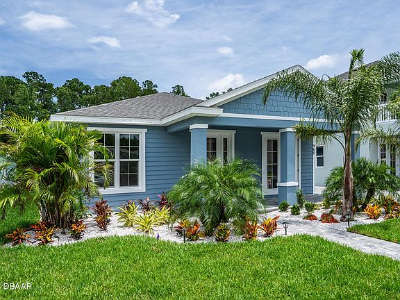2nd image of 565 Venetian Palms Blvd