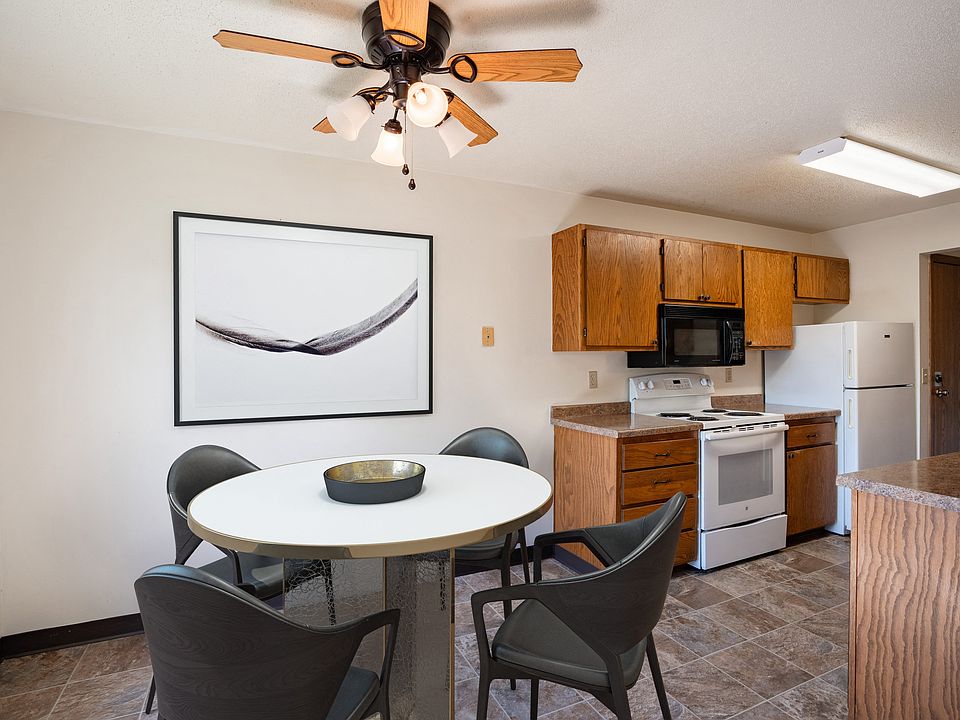Fargo, ND Southview Village Apartments | Dining