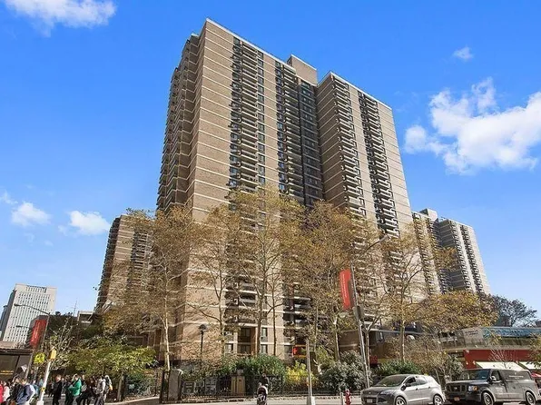 90 Beekman St APT 7B, New York, NY 10038