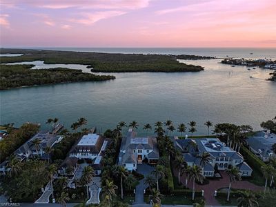 700 Admiralty Parade W, Naples, FL, 34102