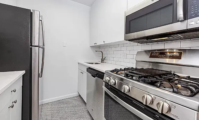 Rented by REAL New York | media 4