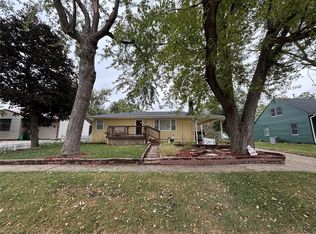 1902 W 4th St, Perry, IA 50220