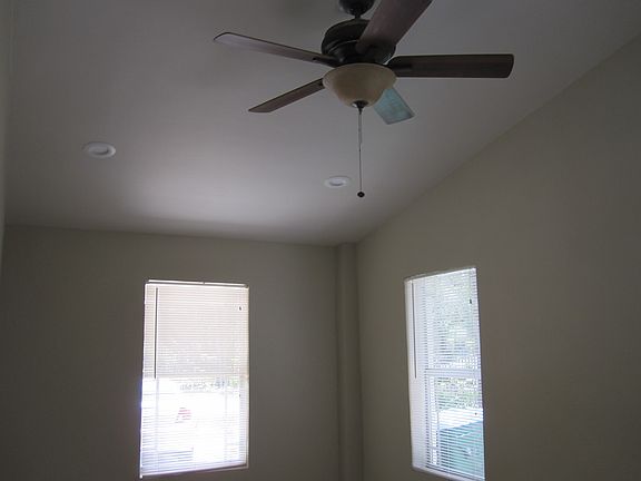 5th image of 2861 NW 171st St