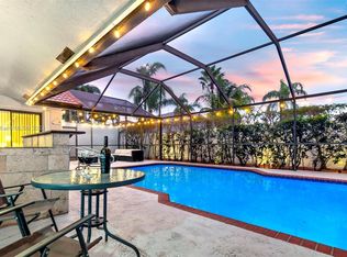 11590 SW 10th Ct, Pembroke Pines, FL 33025