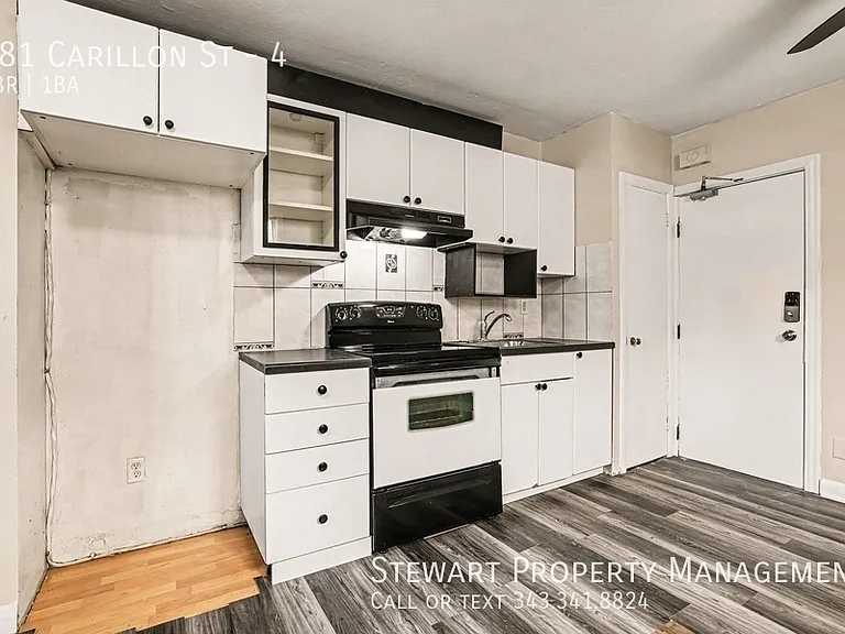 181 Carillon St #4 — Photo 9