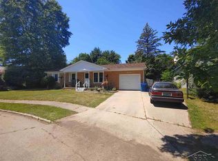 600 Hixon Pl, Vassar, MI 48768