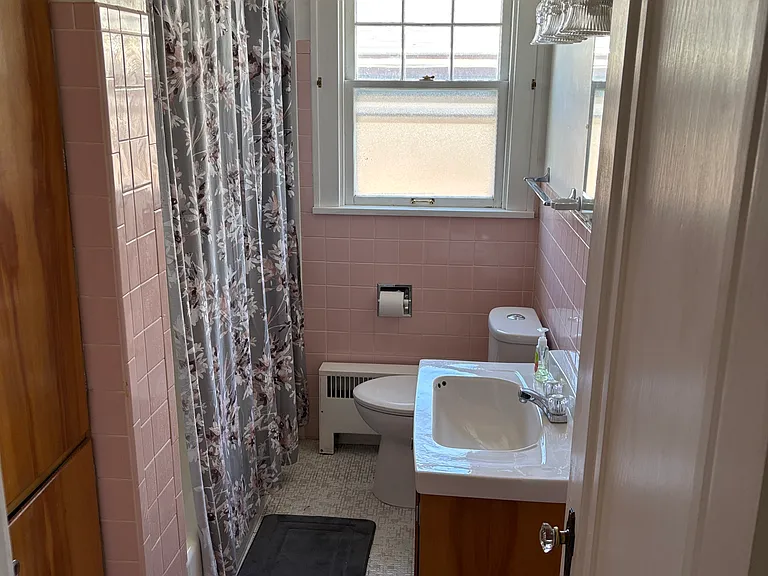401 Onyx St #1 — Photo 7