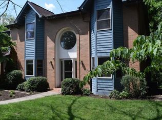 214 Timber Ridge Rd, Pittsburgh, PA 15238