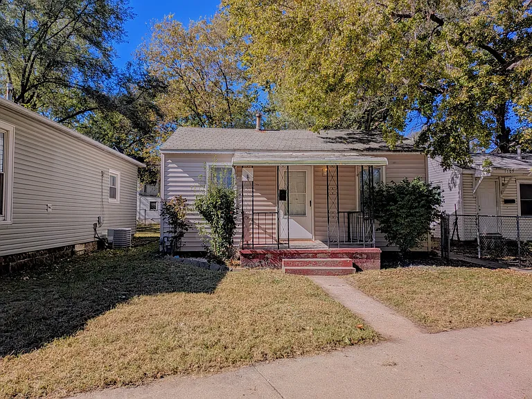 1107 NW Van Buren St — Photo 15