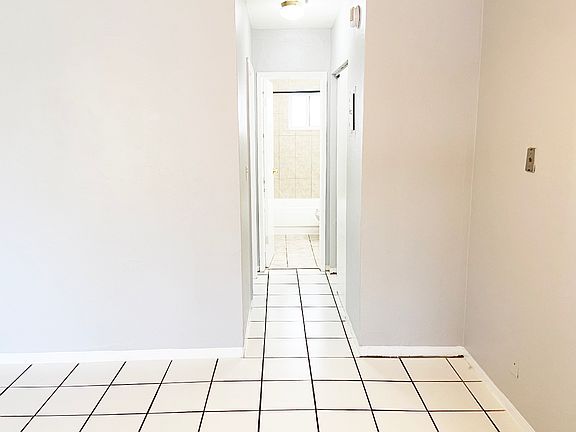 5th image of 1958 Liberty St #8