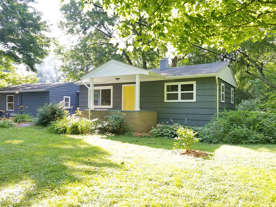 1st image of 3060 Redwood Ave