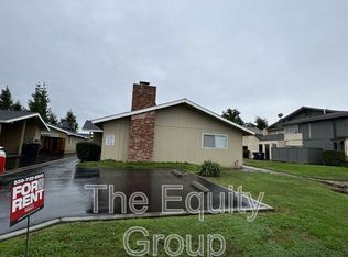 2736 S Sallee Ct, Visalia, CA 93277