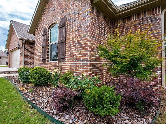 3rd image of 12227 Greenstone Dr
