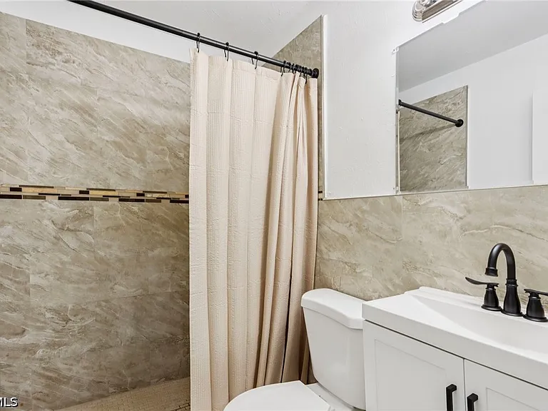 89 Cabana Ave — Photo 5