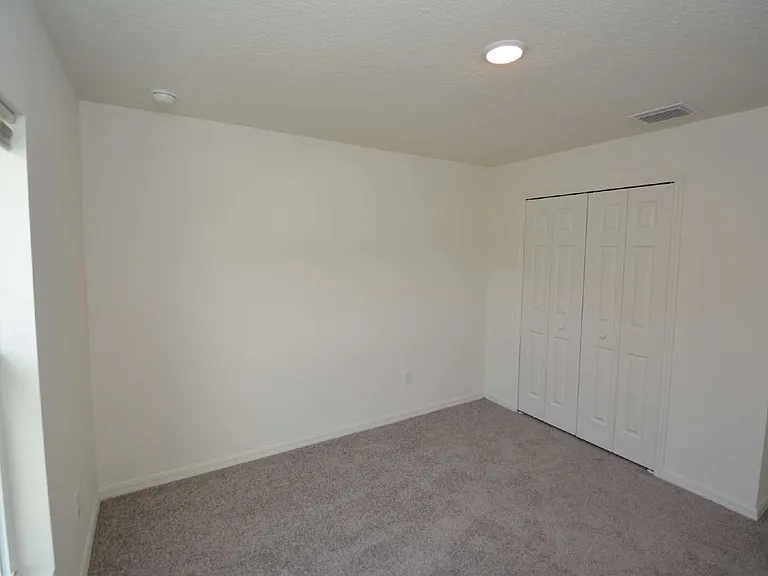 11 Roxland Ln — Photo 7