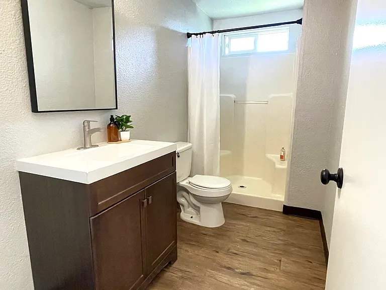 207 E Omaha St — Photo 10