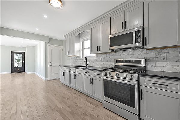 1st image of 130-27 140th St #1