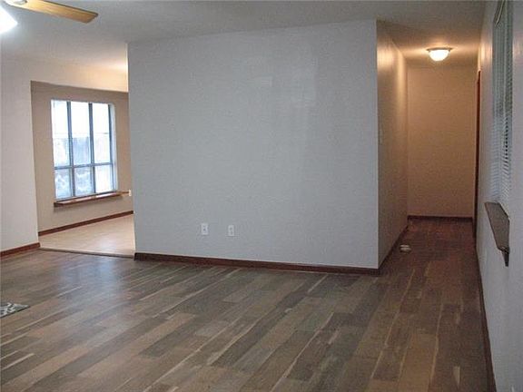 5th image of 39098 Gum St