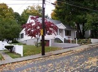 22 Caulfield Rd, Woburn, MA 01801