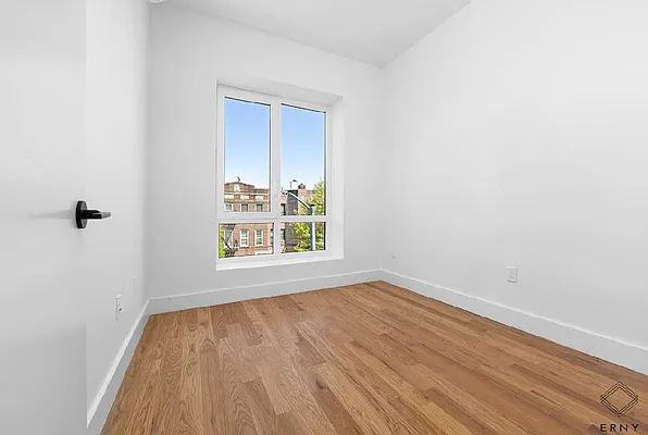 Rented by ERNY LLC | media 19