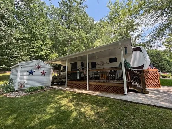 108 Fishtail Cir, Cleveland, GA 30528