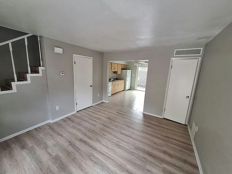 919 E Orange St #E — Photo 1