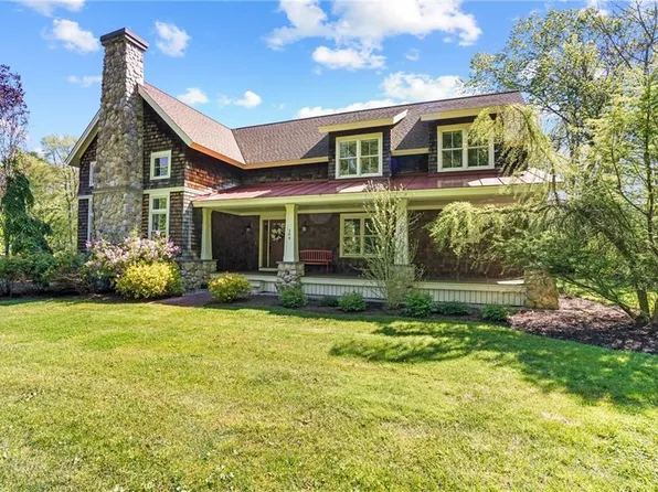 104 Ferry Rd, Bristol, RI 02809