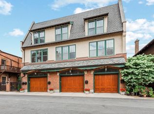 2010 E Windsor Pl UNIT C, Milwaukee, WI 53202