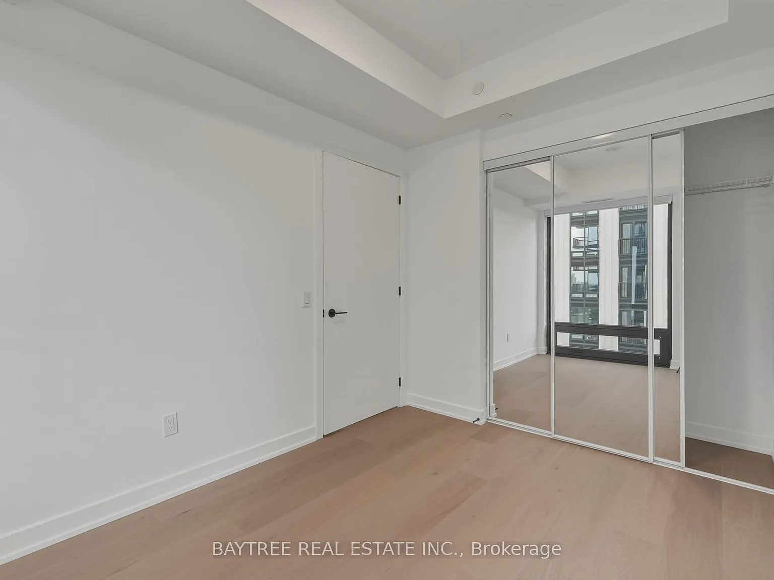 South Forest Hill Residences-East Tower — Photo 4