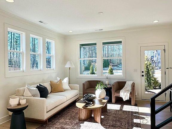 2nd image of 988 Double Helix Rd