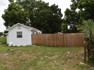 2611 Hiawatha Ave, Sanford, FL 32773