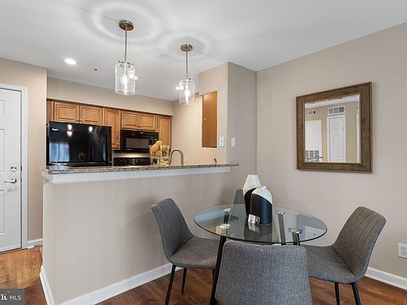3rd image of 3307 Wyndham Cir APT 2166