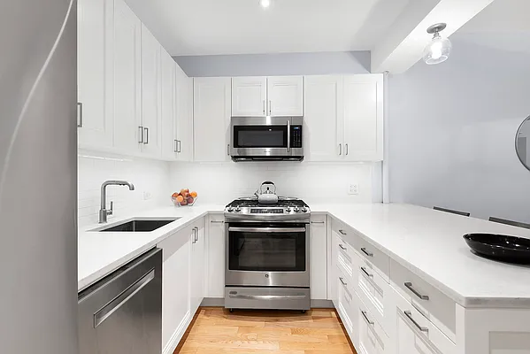 Sold by Compass | media 5